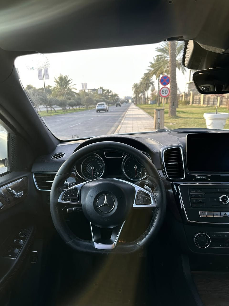 Mercedes GLE 450 Coupe 2016
المحرك: 6 سلندر Twin Turbo.
 الدفع: 4MATIC رباعي مستمر.
 المواصفات: داخلية جلد، ويل AMG.
 الرقم: بغداد خصوصي (تحويل مباشر).
 للأستفسار: ***********
علق بـ(تم) يصلك السعر على الخاص
