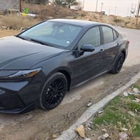 كامري 2025 مواصفات LE الحادث / جاملغ وبنيد  السعر/ 200 وبيها مجال للاس...