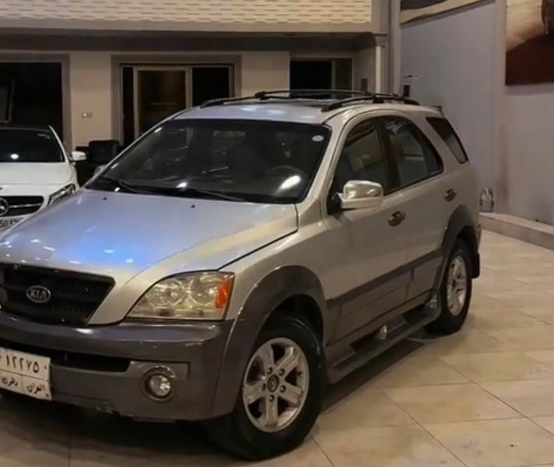 سورنتو 2004 امريكي
تبريد شغال 

كهربائيات كلها شغالة

كير ومحرك شرط 

صبغ عام تاكية على صفحة شرط بدون شاصي 

السعر 55 وبيها مجال او مراوس حسب الفاعه

 رقم دهوك شرط التحويل 

مكان السيارة موصل

***********
