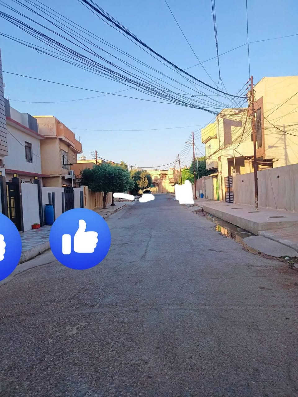 📍 منزل للبيع
📌 المنطقة:  حي النور 
أقرب نقطة دالة: قريب نوعاً ما قريب من شارع مول دانية ماركت

🏡 هل تبحث عن منزل ركن في حي النور؟
هل تريد بيتاً بطابقين مع كراج وسند رسمي؟
هل تبحث عن عقار صالح للسكن وبسعر نهائي مغرٍ؟
هل تريد منزلاً في منطقة راقية وقريبة من الخدمات؟
هل تبحث عن فرصة حقيقية قبل ارتفاع الأسعار؟

🔥 إذا كانت إجابتك (نعم)، فقد وجدت ما تبحث عنه...

📐 المساحة: 168 متر 
📏 الأبعاد: واجهة 12 متر  
                والطول 14 متر

🏠 تفاصيل المنزل:
🔹 المنزل مكون من طابقين 2

🔸 الطابق الأول:
✅ غرفتا نوم
✅ غرفة استقبال
✅ مشتملات
✅ صحيات كاملة
🔸 الطابق الثاني:
✅ غرفتا نوم
✅ هول
✅ صحيات كاملة

🏡 عدد السطح 2

💧⚡ الماء والكهرباء متوفران بالكامل.

✨ مميزات العقار:
🌟 البيت ركن
🌟 يقع على فرع بعرض 12 متر
🌟 يحتوي على كراج للسيارة
🌟 الطابق الأول بناء سنة 2000
🌟 الطابق الثاني بناء سنة 2013
🌟 صالح للسكن وقابل للترميم والتطوير حسب رغبة المشتري
🌟 المنطقة هادئة وراقية
🌟 السعر مناسب جداً مقارنة بالموقع والمواصفات.

📑 الوضع القانوني:
✔️ العقار بسند رسمي
✔️ التحويل مباشر

💰 السعر:
🔹 السعر السابق للمتر: 1,870,000 دينار
🔹 السعر السابق للبيت: 314,160,000 دينار

🔥 تم تخفيض السعر للجادين:
✅ السعر النهائي للمتر: 1,670,000 دينار فقط.
✅ السعر النهائي للبيت: 280,560,000 دينار فقط.

📩 للتواصل:عبر الماسنجر أو 
واتساب📱 ***********

سارع بالشراء قبل فوات الاوان 
🌷 وتحياتي للجميع.
