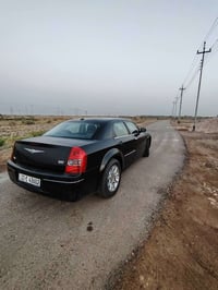 كرايسلر 300 • اسود • مكينة وكير مضمونة