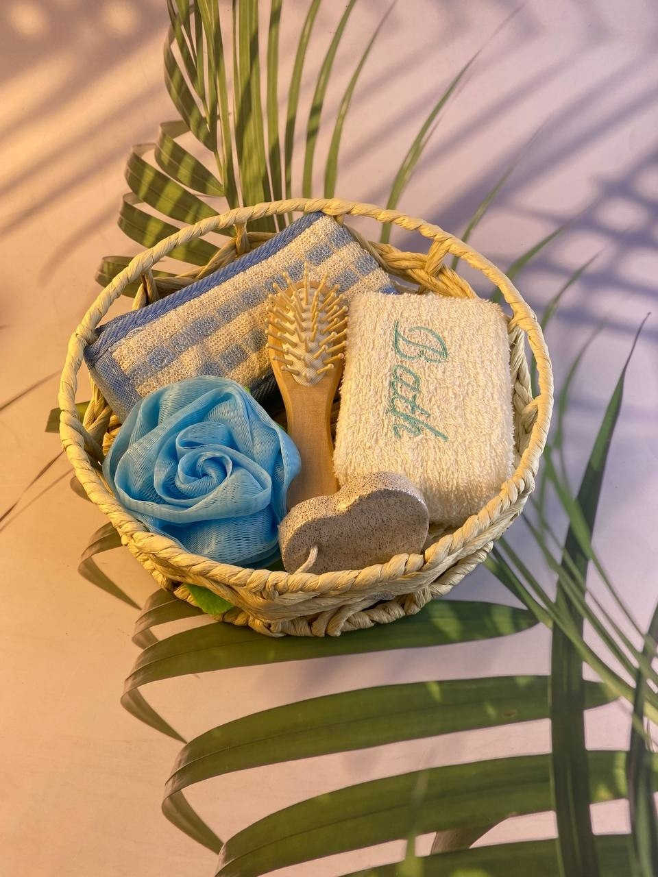 بكج الحمام 🧖🏻‍♀️🧖🏻‍♂️

يتكون البوكس من 5قطع عبارة عن ليف خاصة الجسم والوجه ومناطق مع فرشة تدليك الشعر ومنعمة لتنعيم القدم ✨

هواي هسه تكولون ليش بي عدت قطع ليف هاي كل قطعة لمنطقة 

1--مثل قطعة للوجه لئن ناعمة مسبب اي خدوش وتجاعيد للوجه 

2-- قطعة لتدليك الجسم دائماً بنات يشكن من الحساسية والاحمرار الجسم وسبب هاذ انو مدلكون الجسم بشي ناعم 

3-- فرشة للشعر تستخدم ويا زيوت او شامبو 

4-- حجر ناعم للقدم 

5-- قطعة خاصة للظهر 

#بكج_الحمام #هدايا_نسائيه #عناية_شخصية #الديوانية_سماوه_كربلاء_نجف_حله_ذي_قار #حله_سماوه_النجف_ناصرية_كربلاء_بصره_بغداد


**إذا كنت صاحب هذا الإعلان وتريد حذفه لأي سبب، رجاءا أرسل رسالة إلى الدعم الفني**