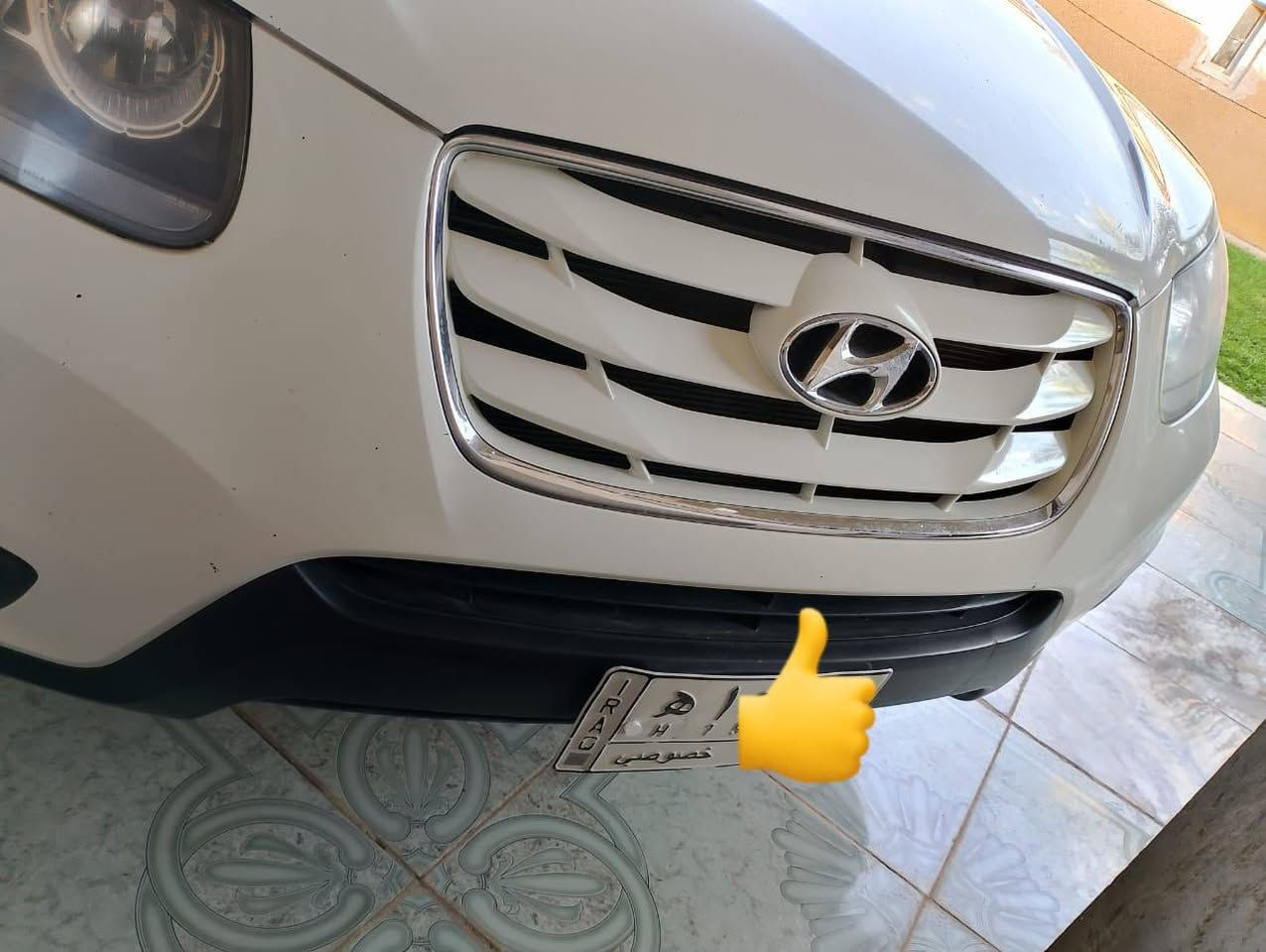 السلام عليكم سنتافي موديل ١٢ خليجي الشركه العامه سياره جديده جدا
رقم بغداد باسمي تحويل مباشر
محرك ٦ سلندر ما مفتوح لا رواجز ولا كلشي
ملاحظه السياره بيها فقط بس هذا المكان المحدد كد شبر صبغ
 تخم تاير جديد أمامي وخلفي 
حداديه كامله مكمله 
منظومه بانزين + نوزلات كلها جديد ألف ديار ما تخلي عليها
السعر المطلوب ١٦٨ وبيها مجال للطيبين
مكان السياره صلاح الدين ناحيه الاسحاقي 
للاستفسار الاتصال ع الأرقام 
***********
***********
