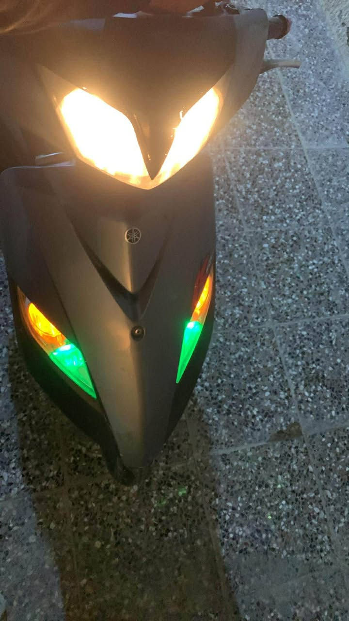 سلام عليكم عندي هاي الدراجه 
لبيع اسمهه ياماها ثعلب سرعتهه 140 
الدراجه امنت الله كلشي مابيهه ولا داخله مصلح صوتهه كلش ناصي ابد لا ادوخ راس ولا غير شي تشغل نكره واحده سلف وهندر كهرباياتهه كلهه شغاله اشاير يمته ويسره قفاله ثلاثه واحد القبه مال البانزين واحد لجنطه واحد للسيرن 
خوان الدراجه سعرهه ب 750 الف وبيهه مجال لشراي مكاني ابغداد بلمدينه الصدر هذا رقمي ***********
