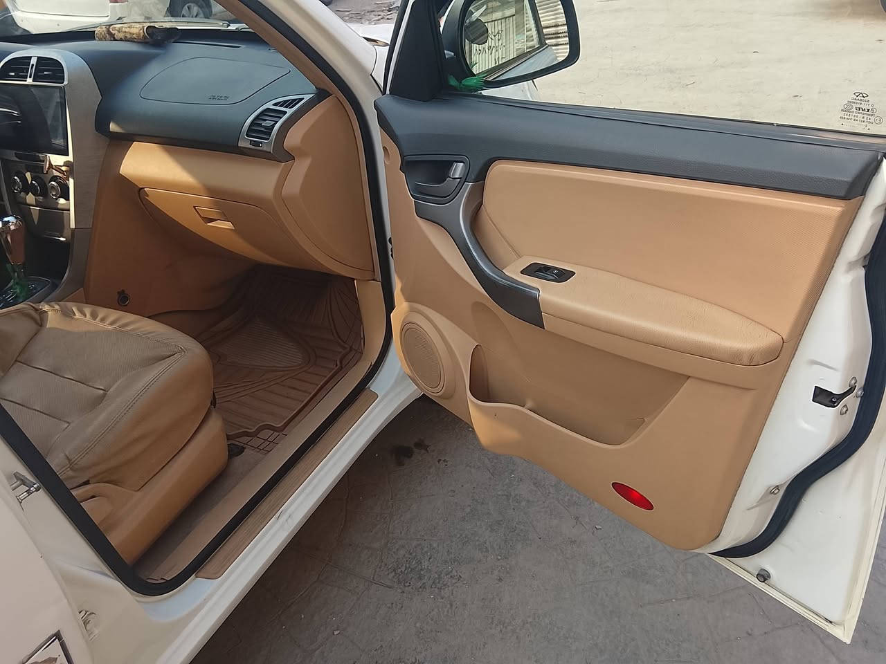 السلام عليكم شباب عندي شيري تيكو بسمي سنويه ورقم جديد ال2029مكينه وكير وتبريد خير من  الله مكان بغداد الحسينية مدخل الثالث سعر64وبيهه مجال حك الجيه رقم ***********
