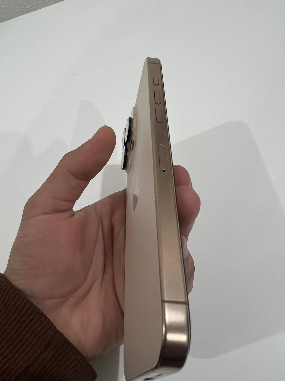 للبيع 16pro max ذاكرة 256 بطارية 100 لون المرغوب desert ضمان ABM سعره مليون ونص هاذ رقمي***********
