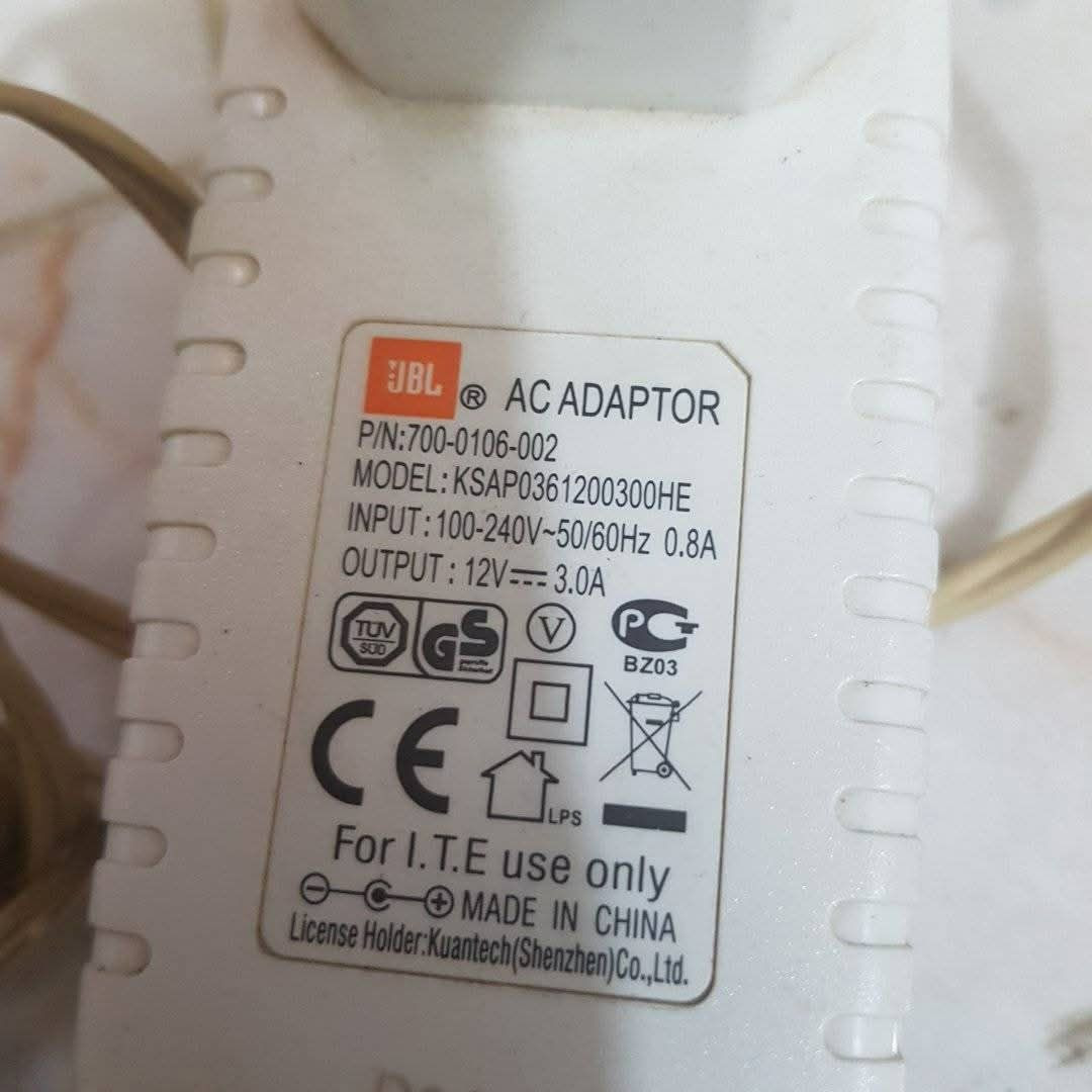 مضخم jbl مع المحولة وتك سماعة واير اوكس السعر ٢٠ الف مع هدية سبيكر jbl بطاريات ريمونت ٤ يرهم واوكس مكاني الاعظمية ***********
