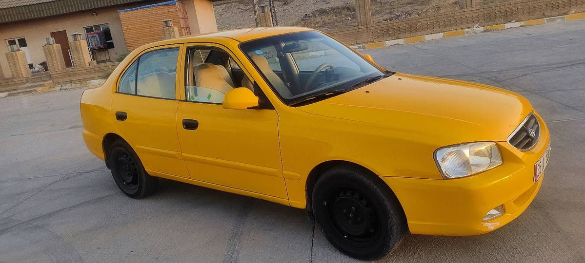 فيرنا  2009  سياره  اباسمي 
سياره نضيفه مابيها نقص
اربع تايرات جديده
  بدون ضرر 
سنويه 2027
 بيها داشكام  كاميره تصوير 
شاشه ايباد كرير اوتو 
كير او محرك شرط نضيف 
*********** 
سعر 78
