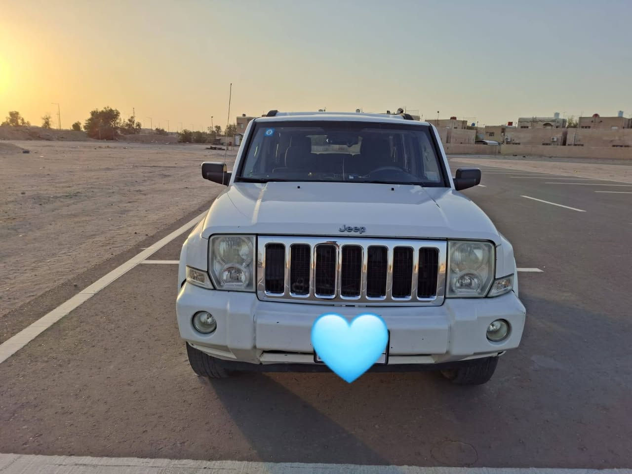جيب كوماندر 2009 للبيع مكانها بصرة باسمي رقم بغداد
مكفولة مابيها نقص 
محرك  6 سلندر جديد قبل ٤ اشهر شاده سيارة جاهزة 
السعر 115
***********
