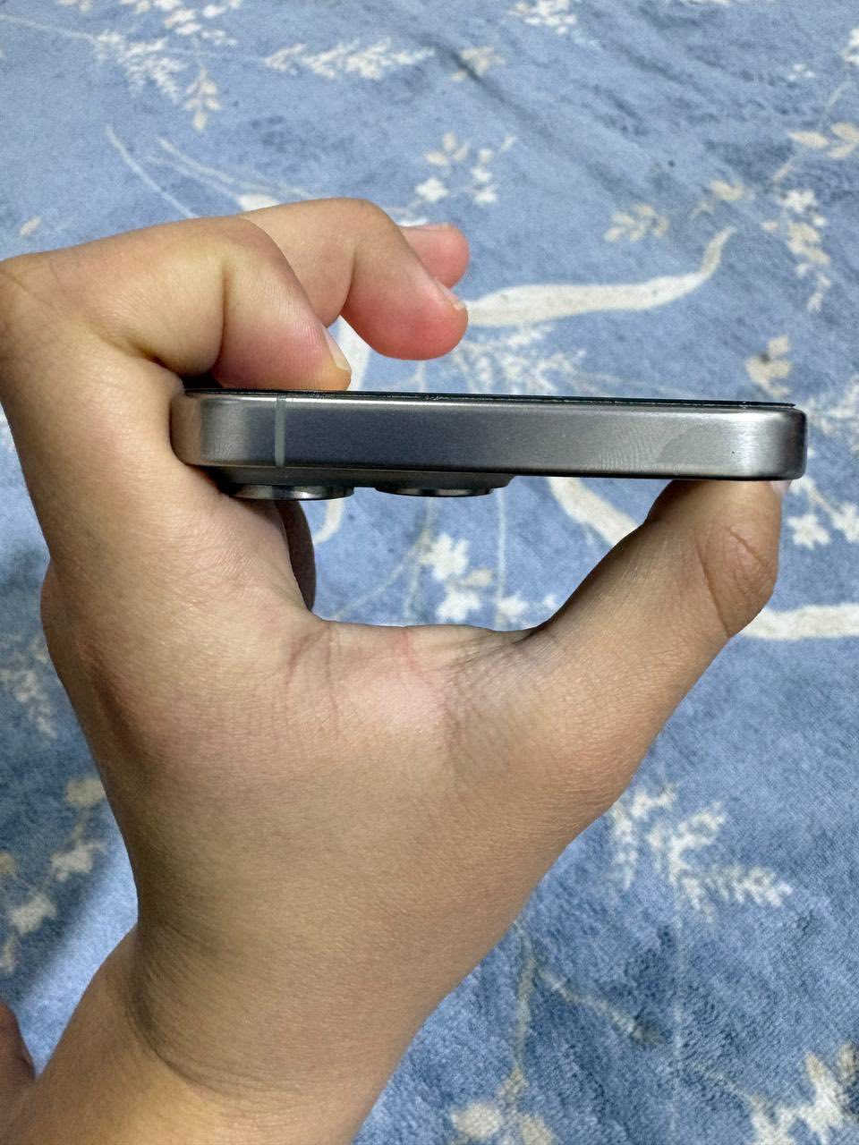 سلام عليكم
١٥ برو ماكس بطارية ١٠٠ كامل ملحقات الاصلية ضمانو خلص بشهر ال ٩ الي راح كارتون موجود والجهاز البراغي مالتو موضحة بالصور مامفتوح  دبل سيم za 
السعر ١٢٠٠


**إذا كنت صاحب هذا الإعلان وتريد حذفه لأي سبب، رجاءا أرسل رسالة إلى الدعم الفني**