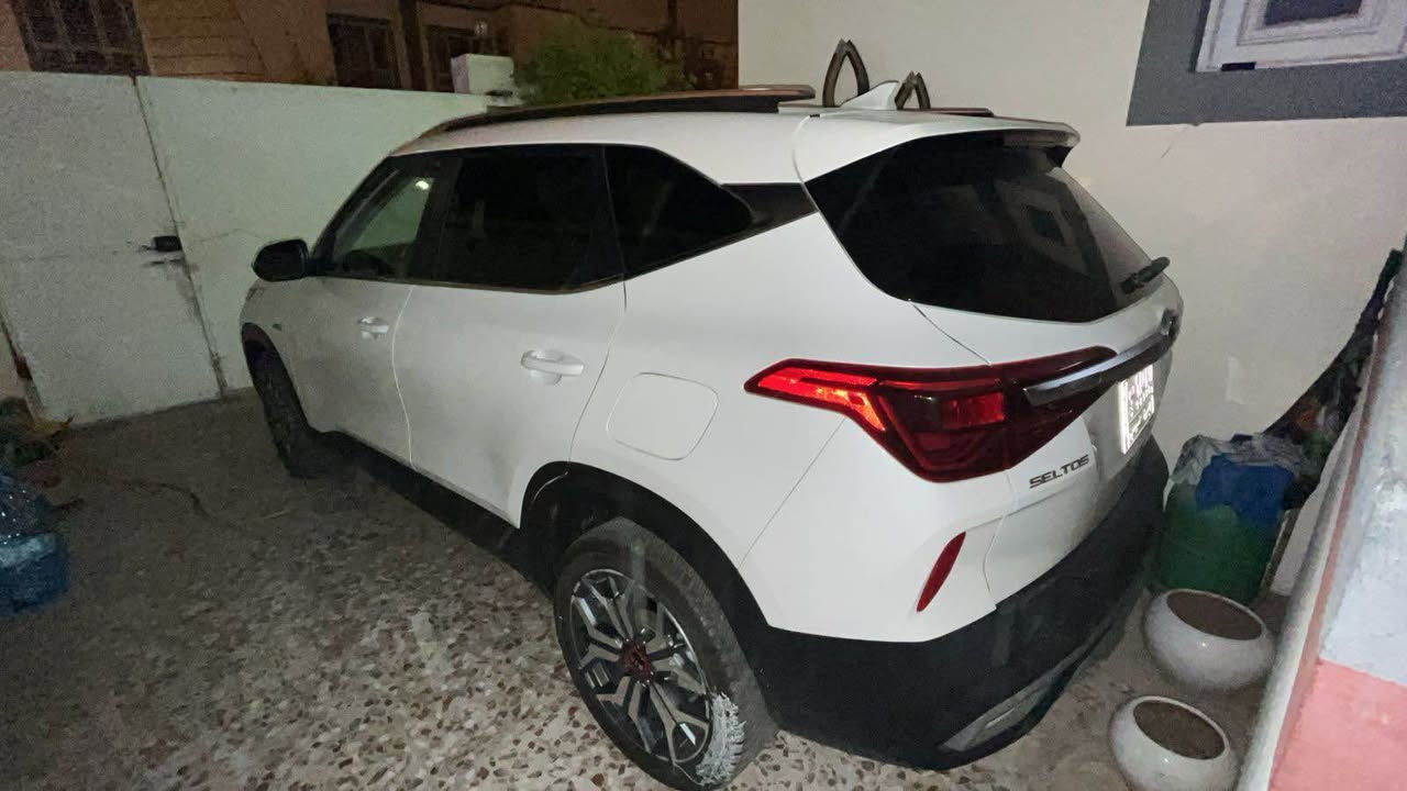 السلام عليكم 
كيا سيلتوس موديل 2021
وارد امريكي / ماشية 47 الف كيلو متر
ضرر السيارة فقط راس البنيد حادث بسيط جداً
محرك 1.6 تيربو
دفع رباعي 4*4 
 ثلاث وضعيات قيادة 
رادارات امامي خلفي جانبي
توقف ذاتي ( اوتو استوب)
تحديد مسار 
نقاط عمياء 
مانع تصادم
مانع انزلاق 
نظام الانحدار الجبلي
نظام كروز ذكي  للقيادة وتحديد السرعه
اشاير بالمري
فول تحكم ستيرن
كشنات مخمل
تدفئة كشنات
شاشة كبيرة كار بلي 
شاشة تبريد بيانو 
شاشة اعطال
شاشة ديجتال
بجم فول زنون 
طارات  michelin  ميشيلان رياضي
السعر 158 وبيه مجال ابو الخصيب, البصرة


**إذا كنت صاحب هذا الإعلان وتريد حذفه لأي سبب، رجاءا أرسل رسالة إلى الدعم الفني**