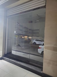 باب خارجي • ٢٩٦×٢٧٦ • بغداد