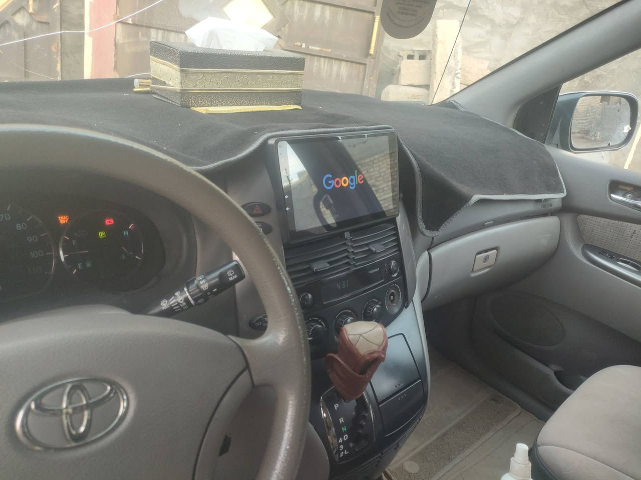 سيارة سينا موديل 2008 وارد امريكي رقم ديالى مشروع وطني كير ومحرك خير من الله مصبوغه جماليه بدون دواخل السعر 115 وبيه مجال /   اتصال ***********
