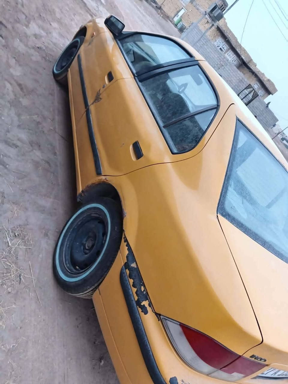 السلام عليكم
سمندللبيع  اللون اصفر رقم ذي قار انكليزي باسمي مصفره هيئه وغرامه محوره  كير ومكينه كورلا 
تخم تاير حداديه كهربائيات كلها شغاله 
العنوان ذي قار ناصريه قرب السجن الإصلاحي 
السعر 32 وبيها مجال بسيط 
الاستفسار الاتصال على الرقم 
***********
