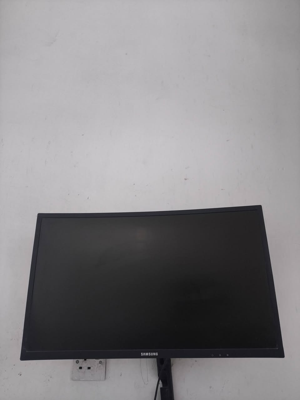 السلام عليكم
كيس مع شاشه وكامل ملحقاته

كرت شاشة rx 580

معالج i5-10400f 

رامات 16 

تخزين ssd 1000gb

شاشة 144h 1080p

خاص موجود

المكان بغداد الشعب

السعر 550 

***********
