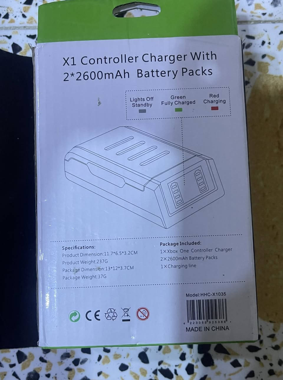 لكل قيمرز الإكس بوكس اللي تعبوا من تبديل البطاريات بنص الجيم.. جبنالكم الحل المثالي والأكثر توفيراً! 🕹️🔥
شاحن وبطاريات X1 Controller Charger الذكي ⚡
مواصفات العرض:
 السعة العملاقة: يأتي مع بطاريتين (2) قابلة لإعادة الشحن، كل بطارية بسعة 2600mAh لتعطيك ساعات لعب متواصلة وطويلة جداً دون انقطاع.
 قاعدة شحن عملية: قاعدة شحن مدمجة ومبتكرة مع غطاء حماية للحفاظ على البطاريات أثناء الشحن.
 كابل شحن متطور: مرفق معها كابل شحن (USB to Type-C) لضمان سرعة شحن عالية وأمان تام.
 التوافق: مصمم خصيصاً ليد التحكم الخاصة بالإكس بوكس (X1).


**إذا كنت صاحب هذا الإعلان وتريد حذفه لأي سبب، رجاءا أرسل رسالة إلى الدعم الفني**