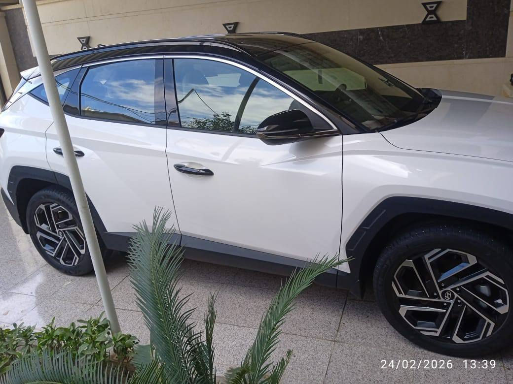 السلام عليكم توسان موديل 2025 مكفولة كفالة عامة سيارة بوضع الشركة  بيها ضمان الدولية 5سنوات  ماشية 4 الف السعر 255وبيهة مجال  بسمنة رقم بغداد مكاني ديالى بعقوبة رقم الهاتف ***********
