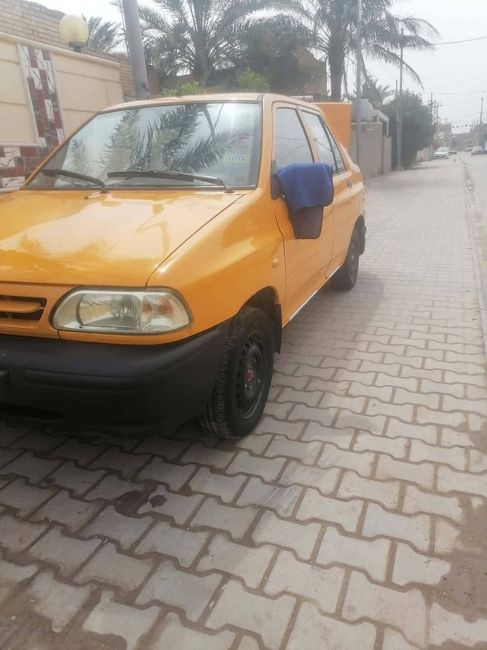 سلام عليكم سايبه ١٨كير ومكينه وتبريد ع شرط سياره كفاله صبغ تبديل بيه طخه وره البركيت الخلفي سياره احله من الصور تخم تاير صار شهر درايمات جدد حداديه نص ونص سنويه لل٢٧ بيه وكاله وعليه خرامات ٤٠٠ تندفع حسب الاتفاق هيئه مصفره مكان دوانيه مركز السعر٤٠$وبيه مجال‏‪***********‬‏ ***********
