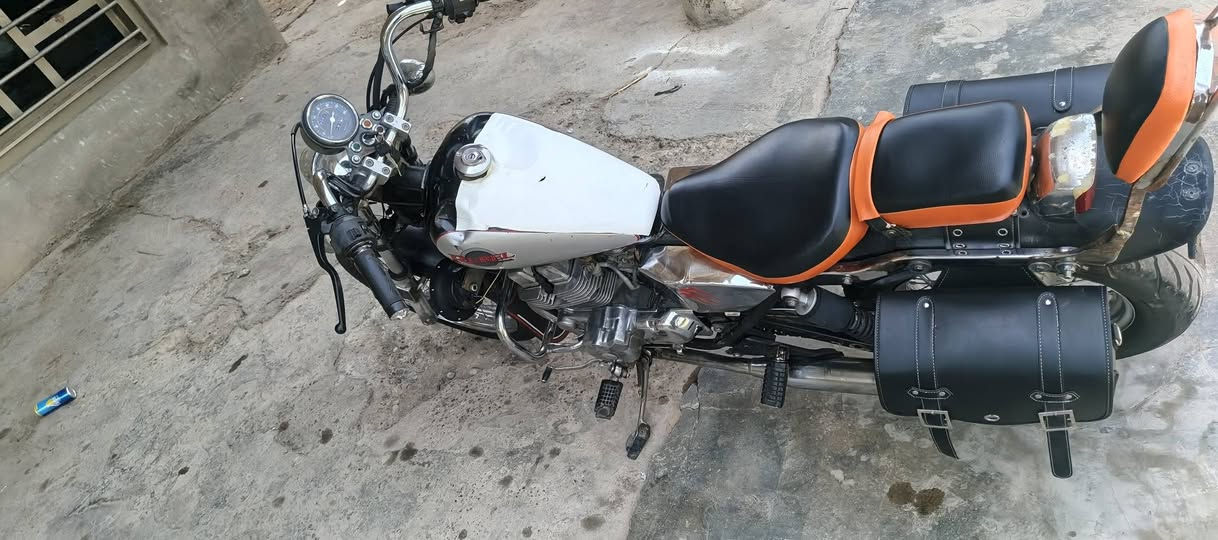 السلام عليكم هوندا ريبل للبيع جاهزه على آخر حبايه ترايك وين ما يعجبك السعر 850 وبي مجال للطيبين للستفسار ***********
