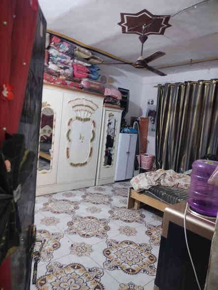 بيت للبيع ٣ غرف بحي الحكيم يم بيت عطوف ثالث بيت ع شارع عكاده مساحة 290 السعر 45 وبي مجال ان شاالله ***********
