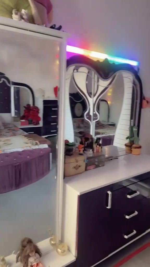 سلام عليكم غرفه تركيه نضيفه ب٥٠٠ وبيها مجال بصيط مكان بغداد حي البساتين


**إذا كنت صاحب هذا الإعلان وتريد حذفه لأي سبب، رجاءا أرسل رسالة إلى الدعم الفني**