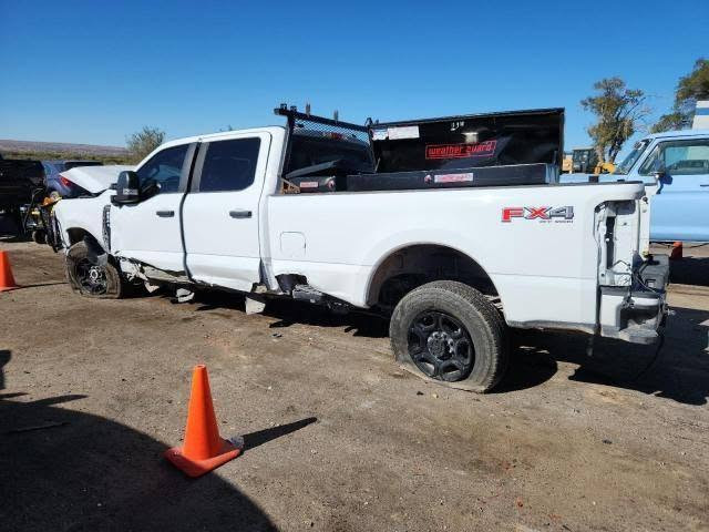 🚨 للبيع | Ford F-250 Super Duty موديل 2025 🚨

🔥 هيبة أمريكية... وقوة لا تحتاج إلى تعريف.

إذا كنت تبحث عن شاحنة يلتفت إليها الجميع من أول نظرة، فهذه هي Ford F-250 Super Duty. حجمها الضخم وحضورها على الطريق يجعلها من أكثر الشاحنات تميزاً وهيبة.

⚙️ محرك V8 سعة 7.3 لتر (8 سلندر)
من أقوى محركات فورد، مخصص للأعمال الشاقة، والسحب، والطرق الوعرة، ويتميز بعزم وتحمل استثنائي.

✔️ مناسبة للأعمال الثقيلة والرحلات والطرق الصعبة.
✔️ تصميم ضخم وحضور قوي في الشارع.
✔️ اعتمادية عالية وأداء يثبت نفسه في أصعب الظروف.

ملاحظة: ليست سيارة اقتصادية في استهلاك الوقود، لكنها صُنعت لمن يبحث عن القوة والاعتمادية قبل كل شيء.

💰 السعر: 91 ورقة.

📦 السيارة موجودة في المنطقة الحرة وجاهزة للشحن.

📌 تنويه: أجور الشحن مرتفعة بسبب حجم السيارة الكبير، إذ يبلغ طولها 6.25 متر وتشغل أكثر من نصف مساحة الحاوية.

🔹 رقم الشاصي (VIN):
1FT8W2BN2SED68935

📞 للاستفسار:
*********** بغداد, العراق
