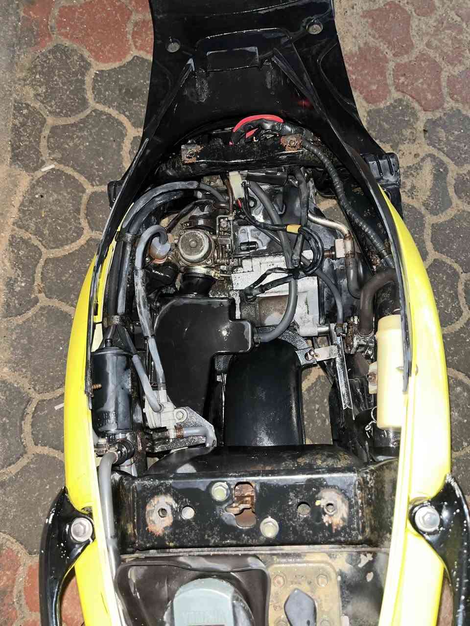 ماكس عدله موديل 2006 كللها بلاديه ماعده الصالنصه BFصجميه والبلاديه موجوده الدراجه كفاله كفرات اللون المميز للماكس ليموني بطريق لون ماكو منه بشارع كلها شغاله سلف هندر يعني ماعايزها بس السايق وصل معرض موجود الدراجه استعمالها قليل جداً ناعمه كلش مامفتوحه سعرها 775 بيها مجال والشراي كلش اداري فوك متتصور مكاني كربلاء شارع الروضتين 
رقمي:***********
بي واتساب مامتواجد فيس فقط واتساب والرقم .((((ملاحضه)))) الدراجه ملحه بس هذه الماي مسويهه هيج ب الصوره لآن توني جنت غاسلها.
