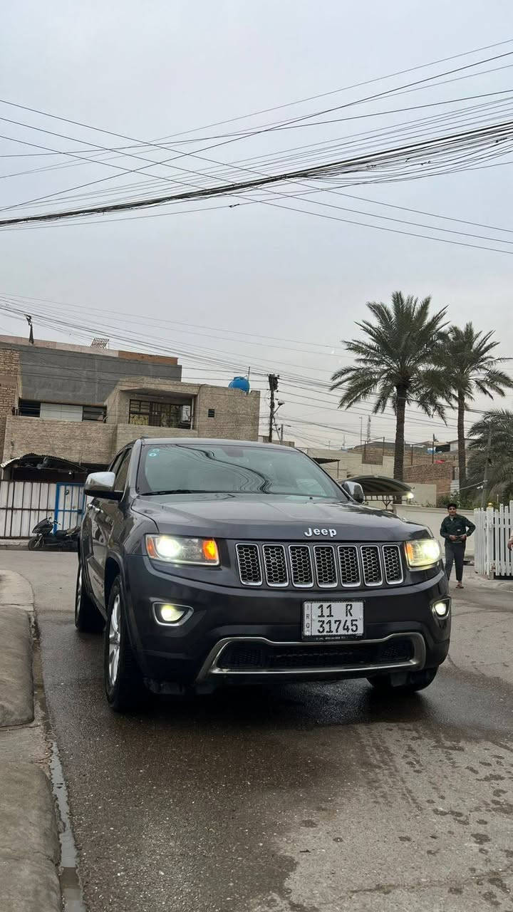 جيب شيروكي موديل 14 حادثهه بس باب بدون دواخل بدون اي شواصي ولا لغود ارباكات كلهه سليمه هزه جديده سنويه جديده السعر 160وبيهه مجال تحويل مباشر العنوان بغداد حي او الستميه مجاور مطعم الفلسطيني هاتف *********** مراوس يرهم حسب القناعه بغداد, العراق
