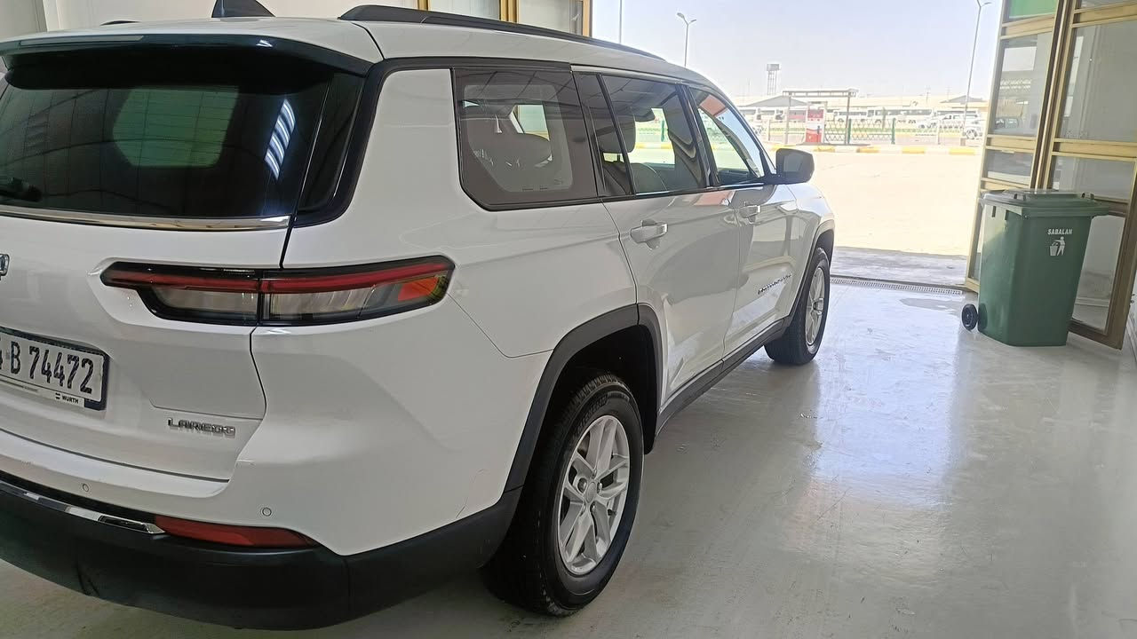 بيع مستعجل
البصرة 
***********
السعر 285 وبيهه مجال بسيط 
2023 وارد امريكي بدون حادث
سياره جديدة 

اجاوب اتصال فقط

ماشية 57
كامرات دوارة جانبيه
مواصفات فول ماعدا البانوراما

