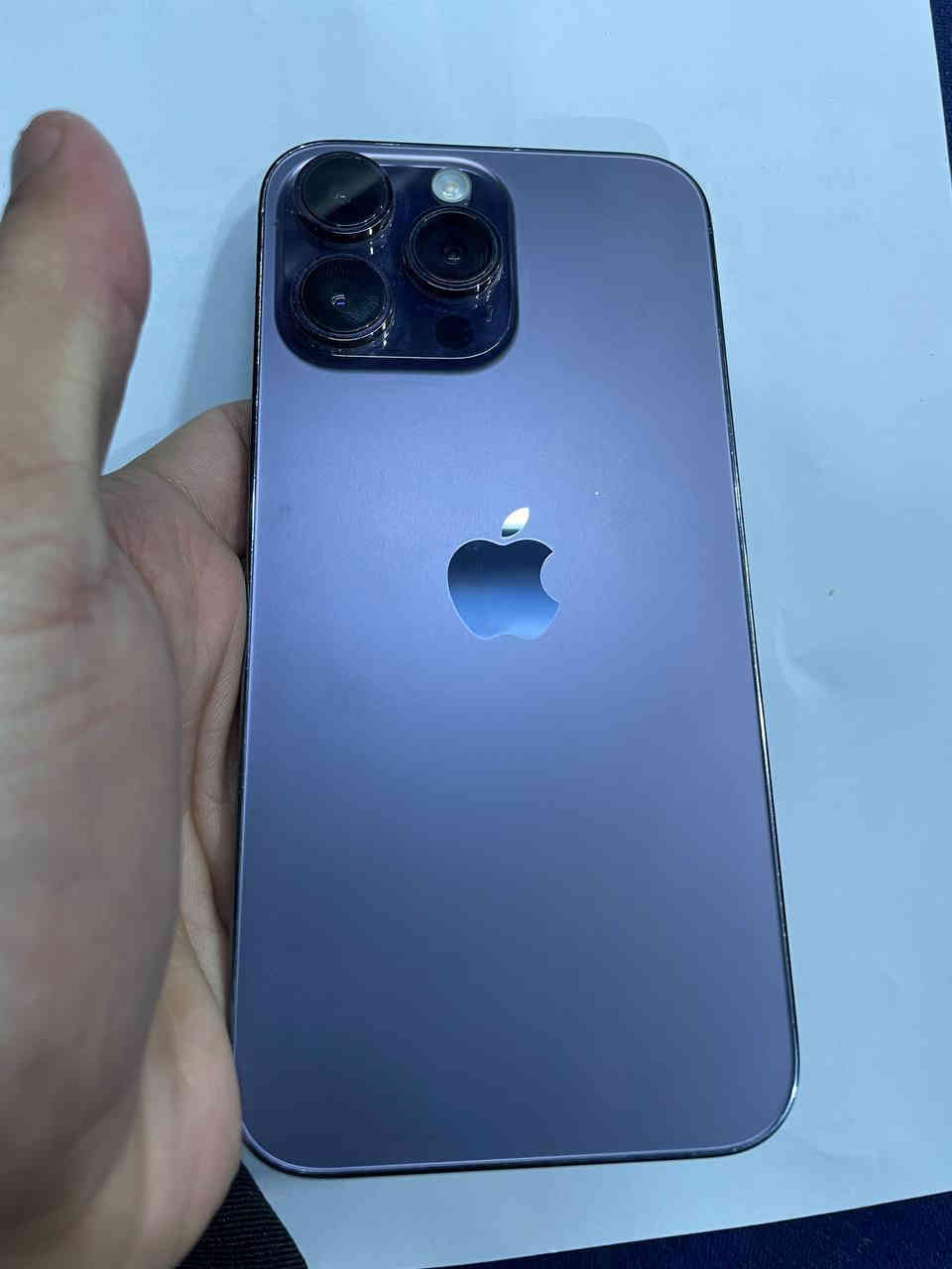 آيفون 14 برو ماكس لون بنفسجي الجهاز وتر بروف كامل ممفتوح وع فحص وين متريد تفحص الجهاز عربي ماستر ذاكره 256 بطاريه 89 الجهاز غراض كامله كلها وي حافظات ولازكه وشاحنه اصليه وكلشي موجود إلى سعر الجهاز 900 وبي مجال بسيط العنوان بغداد المنصور رقم تلفون ***********
