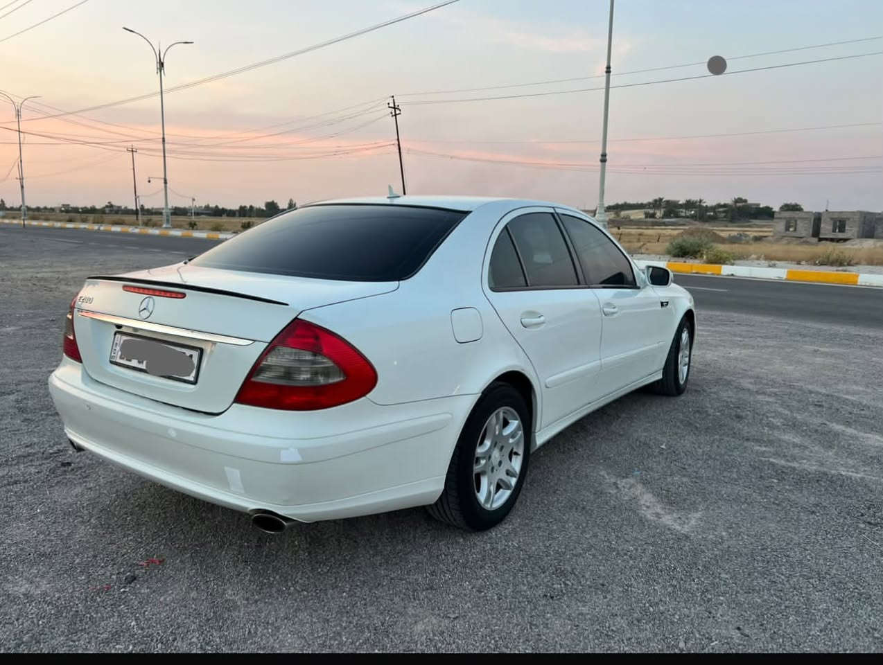 البيع مارسدس. E280 موديل 2008  ما مسجل ادوات ادوات (كص ) متوم ارقام وسنويه سليمانيه دولي 
محرك سته سلندر بلاد 
كير محرك شرط 
تبريد شغال 
صدر زين. 
تايرات جدد
داخل جديد 
سياره جديده بمعنى الكلمه 
السعر 48 وبي مجال للشراي 
مكان السياره تكريت العلم 
***********
