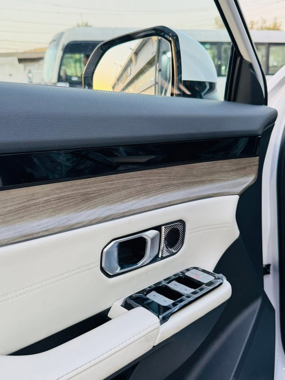 🧿♥️شركه مجموعه الملك لتجاره السياره  🧿♥️

      🤎كما عودناكم ع كل ماهو جديد لدى شركتنا🤎 

🔥🩵وطبعا هاي السياره راح يكون سعرها جدا نار      حتتفاجى بيه بسعر ما تتخيله ومرقم بغداد 1️⃣1️⃣🔥🩵

✅نوع السياره :• جيتور موديل2026ضمان التفاصيل ⬇️

☸️ضمان السياره 10 سنوات و 1.000.000 مليون كم ☸️

            🔥حجم المحرك حيكون 1.500 تيربو 🔥
🤎 بصمه تشغيل و تشغيل عن بعد + وبصمه دخول 🤎ذكي شاشه كبيره لمس و كامره دواره اصليه 360 درجه
🤎 تحكم ستيرن جهتين + شاشه متعدده الوسائط
🤎 داخل صاج + ابواب جلد 
🤎 سايد بريك بصمه اتو هولد 
🤎رادار تحديد مساره باقي المواصفات معروفه 
🤎عدسات زنون + لدات اماميه خلفيه 
🤎ويل كب حجم 18 
🤎‏ABS. AUX. USB. GPS 

للاستفسار الاتصال ع الارقام التاليه 

 ☎️***********
