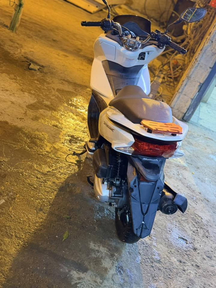 السلام عليكم بي سي اكس البيع  جيل الثاني ياباني محرك 125 حساس زدحام يدات تتفه دراجه بحاله وكاله صار شهر من خذتهة خذتهة ماشيه 39 او ٧٠٠ هسه ماشيه 41 او 600 هاذ رقم تليفون اي ستفسار اني بل خدمه *********** خذتهة 20 ورقه موجود خاص او عل رقم عنوان مدينه الصدر
