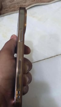 يا الله السلام عليكم 13pro max ذاكرة 512 جهاز نضيف من كلشي ما بدل بي م...