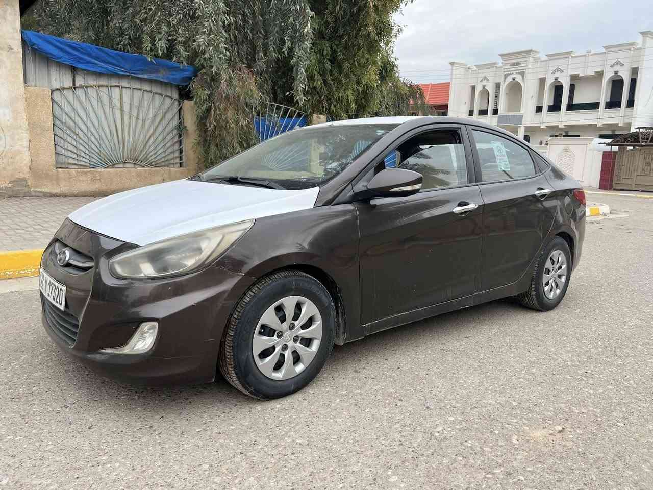 ‏ السلام عليكم
‏للبيع هوندا أكسنت موديل 2016 بي صبغ إحزام شرط بدون تكم  وبدون قمارة مكينة 1600 شرط لا تنقيص ولا تبخير صدر أمامي وخلفي شرط جام  أوتو كير اوتو 
‏السيارة جاهزة من كل شيء من الصدر +تايرات + كهربائيات + تبريد + تدفئة شغالة
‏ رقم أربيل الدولي سنوية جديدة عزة جديدة يعني شرط تحويل
‏السعر 97 وبيها مجال للشراي 
‏الاستفسار ***********
