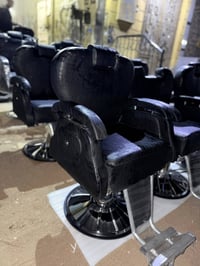 كراسي • جودة عالية • تصميم أنيق