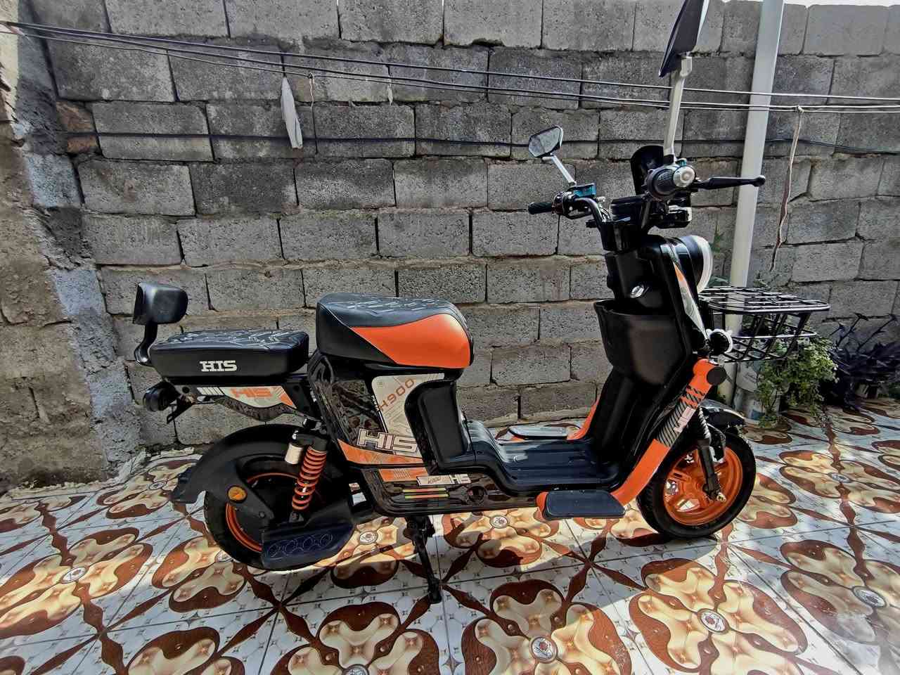 سلام عليك
دراجه شحن للبيع H900
5 بطاريات اصلي شرط
ملف 2000
كلشي بيها شغال شخط ماكو الحمد لله محفض عليها 
صار شهر ونص من خذتها ومحتاج فلوس وريد بيعها الشراي يراسلني و بالعافيع على
يخذا ميلكي هيج نضافه 
عنوان ديالى بعقوبه سعر 550 ماكو هيج سعر بهيج نضافه الي يكول جديد
وتعرف هسة سعر جدي معلك هي نضيفه تخذها وانت مطمن 
***********
موجود وتسااب  أو ماسنجر
