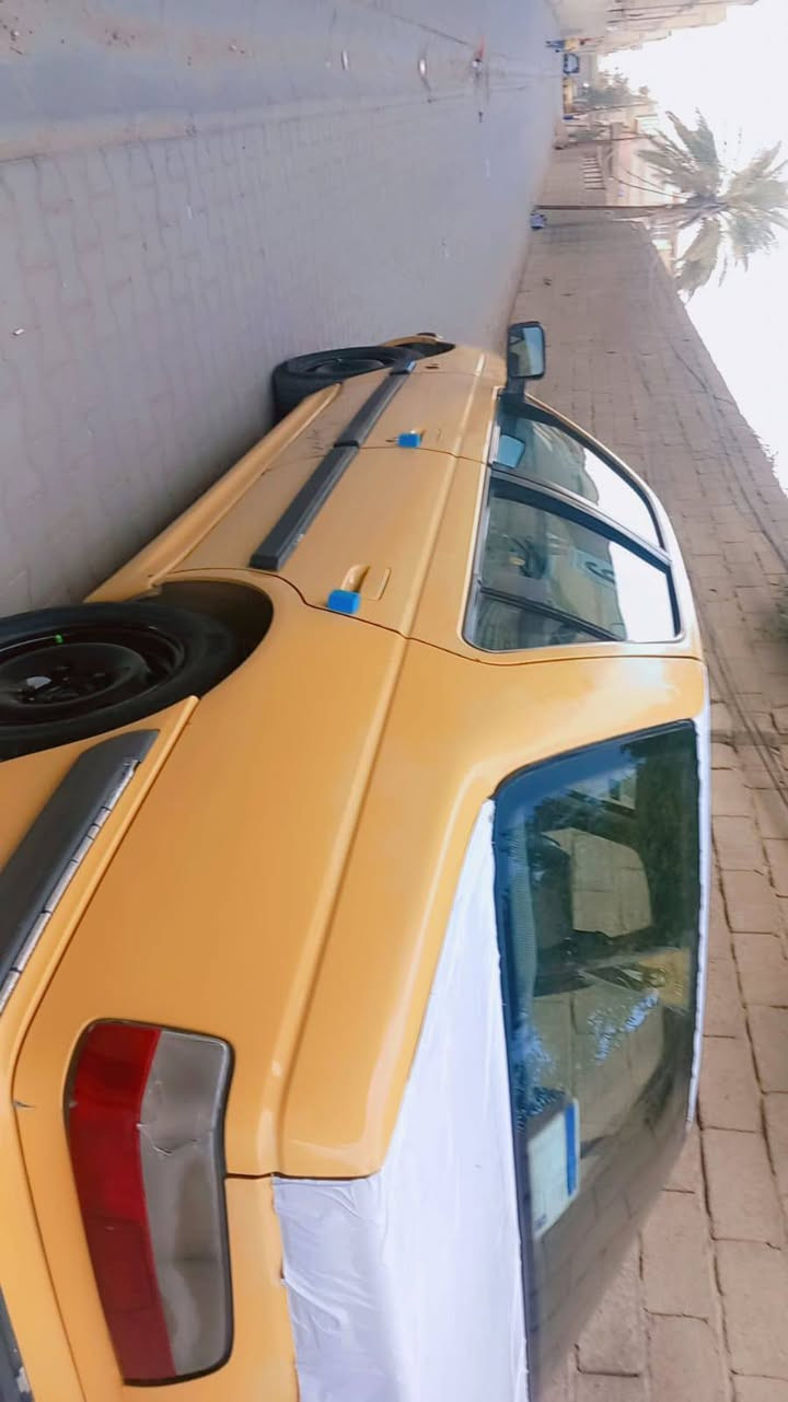 السلام عليكم
بيجو بارس موديل 13 سياره خير من الله ونضيفه اكثر من الصور ما بيها اي نقص كلها شغاله السياره كير ومجينه مكفوله حته من الضربه 
العنوان بغداد الشعله 
الرقم ‏‪***********‬‏
