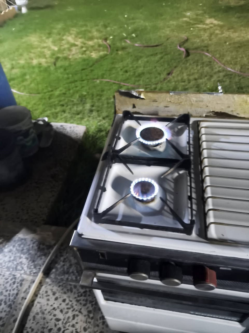 طباخ أربع اعيون إيطالي ***********
