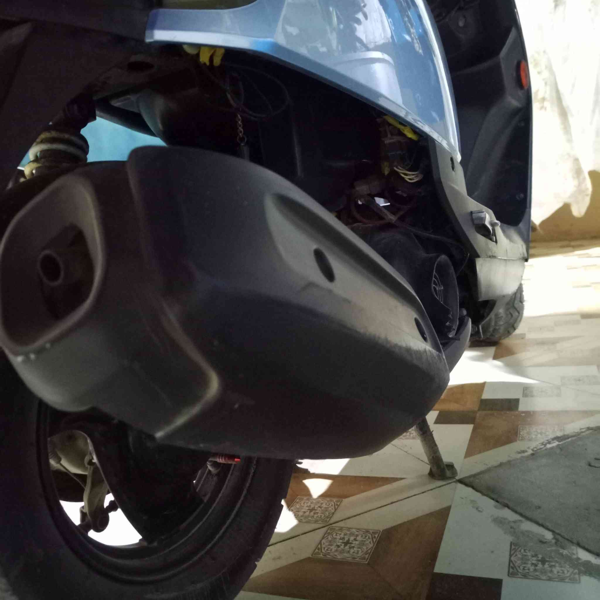 بوليس مسطره موديل 2013
ناشفه فقط اشايره ماتشتغل وعداد شاشه
تجي تفحص بعينك ماغشك ولا كلك هيج وتجي تشوف غير شيء
مال جناي ياخذه ماراح يتعب عليه 

***********
