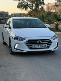 بيع مستعجل  النترا 2017  رقم بغداد مميز باسمي  مكينة 2000 نص فول  رادا...