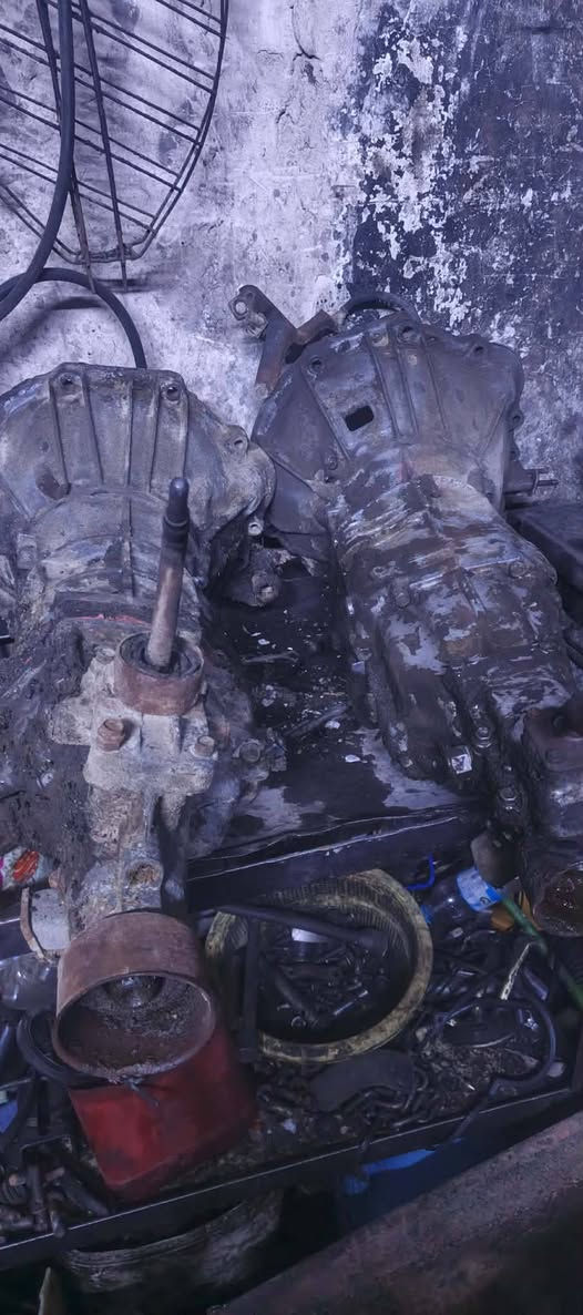 مكائن كروسيده تو واي ثري واي بطه ثنين ونص 
العنوان ساحه الطيران وره التانكي مال ماء***********
