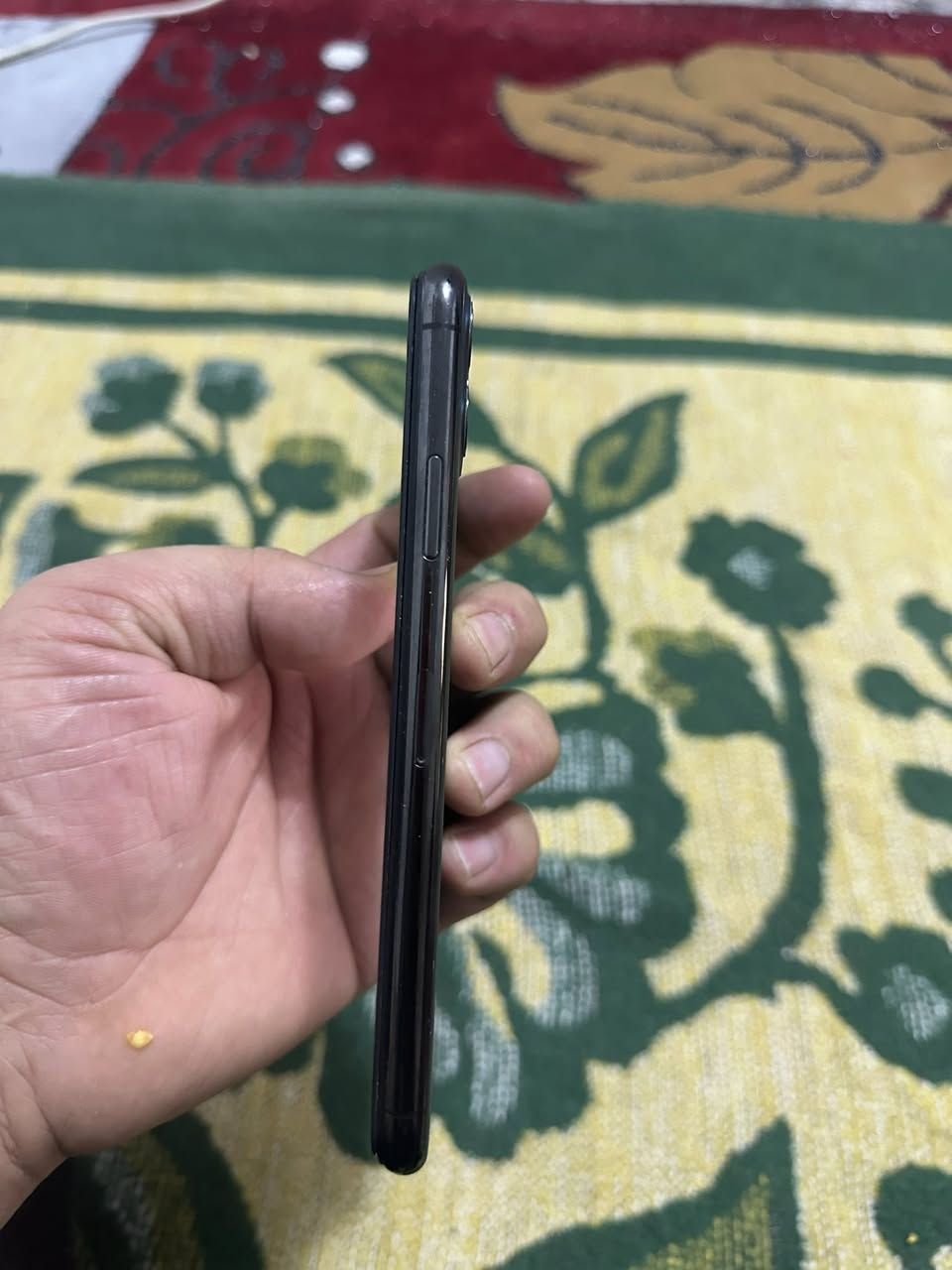 ايفون 11 برو ماكس. مبدل شاشه فقط وظهر. مفطور  ذاكره 256 بطاريه 83 اصليه سعر 250 وبي مجال بسيط 
مكاني حله طهمازيه 
***********
