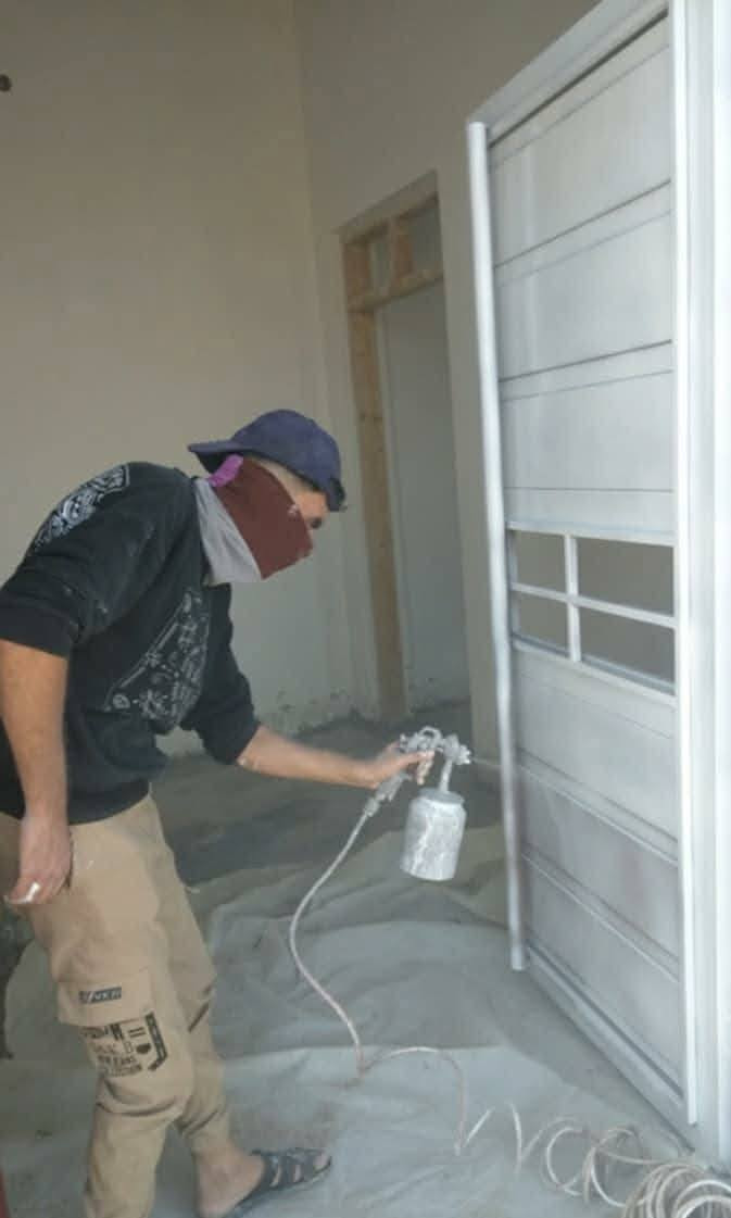 سلام عليكم صباغ مكاني بغداد لعمل كافةالاصباغ داخلي خارجي واجهيات بأسعار مناسبه  للتواصل  ***********
