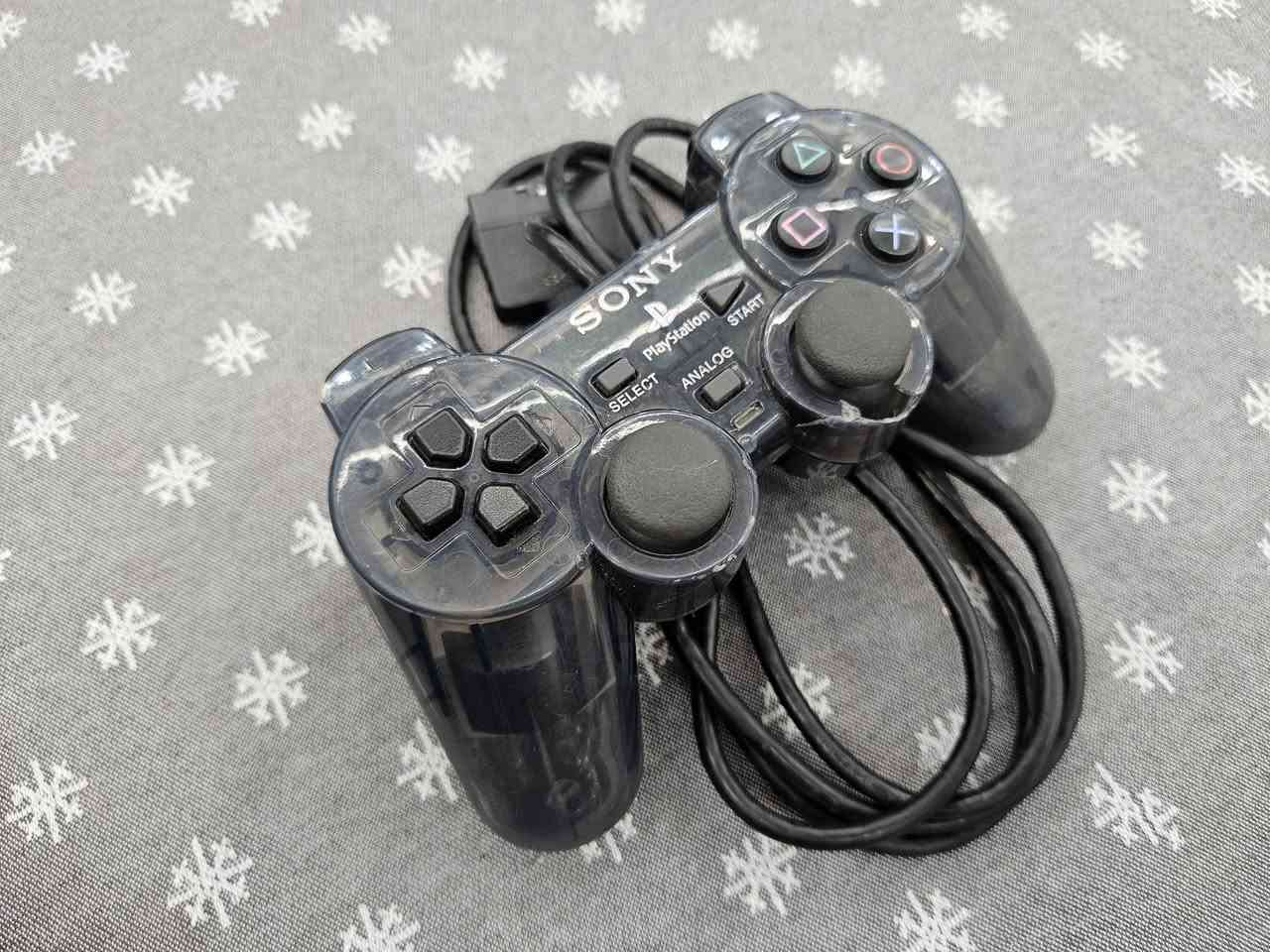 اتوفر جهاز بلي 2 Sony Playstation قطعة جدا نضيفه تخبل
موديل SCPH-50004 المعروف بالجودة مالته
🧩 الجهاز كامل الملحقات
1-جوستكات عدد 2
2-هارد مليان العاب هوة والراك مالته
3-ميموري وخزن وبرنامج اخر تحديث
4-فيشة الكهرباء 🔌
5-فيشة AV

الجهاز عالفحص تفحص وتتاكد كلشي سليم قبل الدفع 💵
برنامج الجهاز اخر تحديث ويشغل العاب بلي 1 و 2 👾
مثل ممبين بالمقطع 🎥
الجوستكات الي ويا اصليات 100٪ 🕹
اسود + اسود شفاف لون جدا نادر ومميز لكن بي كسر بسيط من يم الكير مابي اي تأثير مثل مواضح بالصور حال ماعجبتكم ممكن ابدلهه بأخرى سودة 
الهارد مالت الجهاز اصلي ويحتوي على تقريبا 100 لعبة بيهن العاب 1 و 2
وهاي لستة الالعاب
007 Quantum of Solace — بلي2
25 TO LIFE — بلي2
Bad Boys II — بلي2
Bad Boys Miami Takedown — بلي2
Batman Begins — بلي2
Batman Rise of Sin Tzu — بلي2
Batman Vengeance — بلي2
Ben 10 Protector of Earth — بلي2
Beyond Good & Evil — بلي2
Black — بلي2
Blade II — بلي2
Brothers in Arms RTH — بلي2
Bully — بلي2
Burnout 3 Takedown — بلي2
Call of Duty 2 Big Red One — بلي2
Call of Duty World at War — بلي2
Capcom Classics Collection — بلي2
Chronicles of Narnia — بلي2
Commandos Strike Force — بلي2
Conflict Desert Storm II — بلي2
Conflict Global Storm — بلي2
Conflict Vietnam — بلي2
Crash Bandicoot — بلي2
Crash Mind Over Mutant — بلي2
Crash n Burn — بلي2
Crash Nitro Kart — بلي2
Crash Twinsanity — بلي2
Dead to Rights — بلي2
5/3/01 — بلي2
Disney Pixar Ratatouille — بلي2
Disney Pixar Toy Story 3 — بلي2
Downhill Domination — بلي2
Dragon Ball Z Infinite World — بلي2
DreamWorks Shrek SuperSlam — بلي2
Dynamite Deka — بلي2
God Hand — بلي2
God of War II — بلي2
God of War — بلي2
Gran Turismo 4 — بلي2
Grand Theft Auto III — بلي2
Grand Theft Auto Liberty City Stories — بلي2
Grand Theft Auto Vice City — بلي2
GTA San Andreas — بلي2
Gunfighter II Revenge of Jesse James — بلي2
Gungrave — بلي2
Half Life — بلي2
Hitman 2 Silent Assassin — بلي2
Hulk — بلي2
Lord of the Rings The Aragorn's Quest — بلي2
Manhunt 2 — بلي2
Max Payne 2 The Fall of Max Payne — بلي2
Max Payne — بلي2
Maximo vs Army of Zin — بلي2
Medal of Honor Frontline — بلي2
Mega Man X8 — بلي2
Mercenaries — بلي2
Metal Gear Solid 2 Document of The Metal Gear Solid 2 — بلي2
Minority Report — بلي2
Mortal Kombat Armageddon — بلي2
Mortal Kombat Shaolin Monks — بلي2
MotoGP 3 — بلي2
MotoGP 4 — بلي2
Mr. Bean — بلي2
Need for Speed Underground 2 — بلي2
NFS Most Wanted Black Edition — بلي2
Ninja Turtles — بلي2
Okami — بلي2
One Piece Grand Adventure — بلي2
Pac-Man World 2 — بلي2
PES 2019 — بلي2
PES 2025 — بلي2
Prince of Persia The Two Thrones — بلي2
Prince of Persia The Sands of Time — بلي2
Prince of Persia Warrior Within — بلي2
Ratchet & Clank: Size Matters — بلي2
Red Dead Revolver — بلي2
Resident Evil 4 — بلي2
Resident Evil Outbreak — بلي2
RoboCop — بلي2
Rumble Racing — بلي2
Shadow of the Colossus — بلي2
The Shield: The Game — بلي2
Shrek 2 — بلي2
Silent Hill 2 — بلي2
Silent Hill 3 — بلي2
Silent Hill 4: The Room — بلي2
Silent Scope 3 — بلي2
Sniper Elite — بلي2
SOCOM II: U.S. Navy SEALs — بلي2
Shadow the Hedgehog — بلي2
Spectral vs Generation — بلي2
Spider-Man 2 — بلي2
SSX Tricky — بلي2
Street Fighter Anniversary Collection — بلي2
Tekken Tag Tournament — بلي2
Tom & Jerry: War of the Whiskers — بلي2
Conflict: Global Terror — بلي2

Pink Panther: Pinkadelic Pursuit — بلي1
Disney's Tarzan — بلي1
CTR: Crash Team Racing — بلي1
World Soccer Winning Eleven 3 — بلي1
Pepsiman — بلي1
Tomb Raider — بلي1
Tekken 3 — بلي1
Jackie Chan Stuntmaster — بلي1

للتواصل الخاص مفتوح
سعر الجهاز 75،000 📀

العنوان بغداد 📍
متوفر توصيل لجميع محافضات العراق 🚌🇮🇶 بغداد, العراق


**إذا كنت صاحب هذا الإعلان وتريد حذفه لأي سبب، رجاءا أرسل رسالة إلى الدعم الفني**
