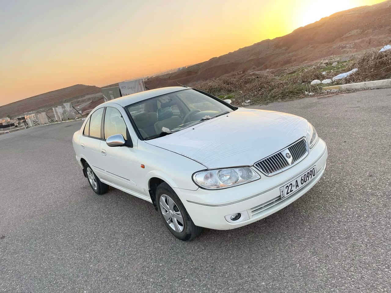 نیسان سەنی 2002گێڕ عادی مەکینە گەورە گێڕ و مەکینە بەشەرت دوو پارچەی بۆیاغە ساردی پێوە نیە خاوینە لەسەر دەقی خۆی ماوەتەوە سەنەوی تازە بەسەر چوە بە ناوی خۆمە هیچ مەسروفێکی نیە و توند و تۆڵە  شوێن کۆیە نرخ 72 وەرەقە ***********
*********** كويسينجاك, أربيل
