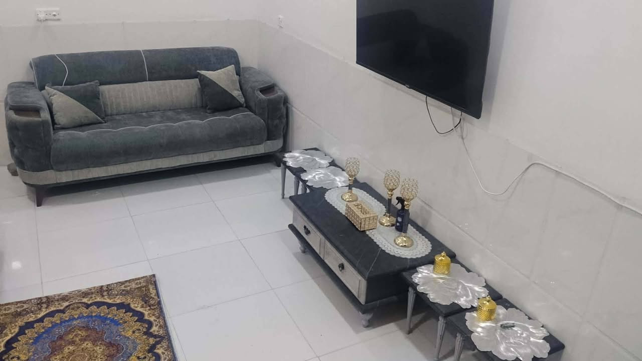 سلام عليكم طخم قنفات  للبيع سعر650 +طبلات سعر وحد 75 قفل للاتصال ***********
