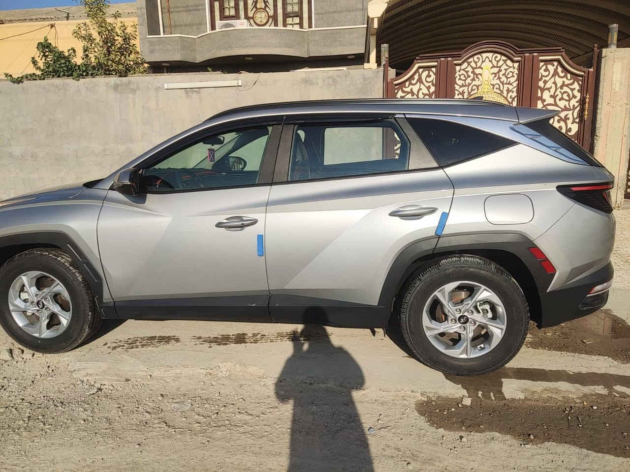 سلام عليكم ورحمة ***********
سياره توسان موديل 2022
مرقم بغداد  حره
السياره ماشيه ٣٢ الف
السياره جاهزه من كلشي 
الحادث مالتها مرفق بل منشور
والجاملغ  مصبوغ وربع من البنيد
تحويل ثاني يوم
