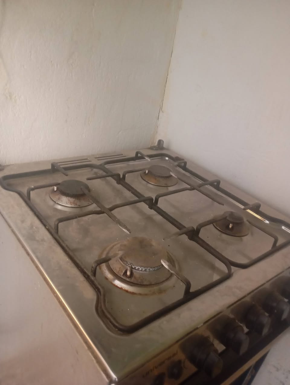 طباخ خمس عيون شغال فرن شغال فقط جامه اماميه مكسوره مستخدم أقل سنه جديد السعر ٧٥ وبي مجال


**إذا كنت صاحب هذا الإعلان وتريد حذفه لأي سبب، رجاءا أرسل رسالة إلى الدعم الفني**