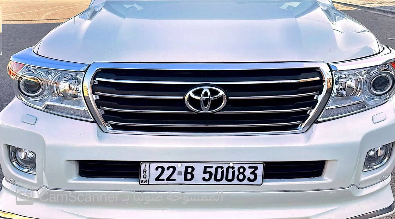 لاندكروز 2015
رقم اربيل الجديد .... فول مواصفات 🍁 
محرك 8 سلندر 
ماشيه 160 الف
اتصال او واتساب : ***********
